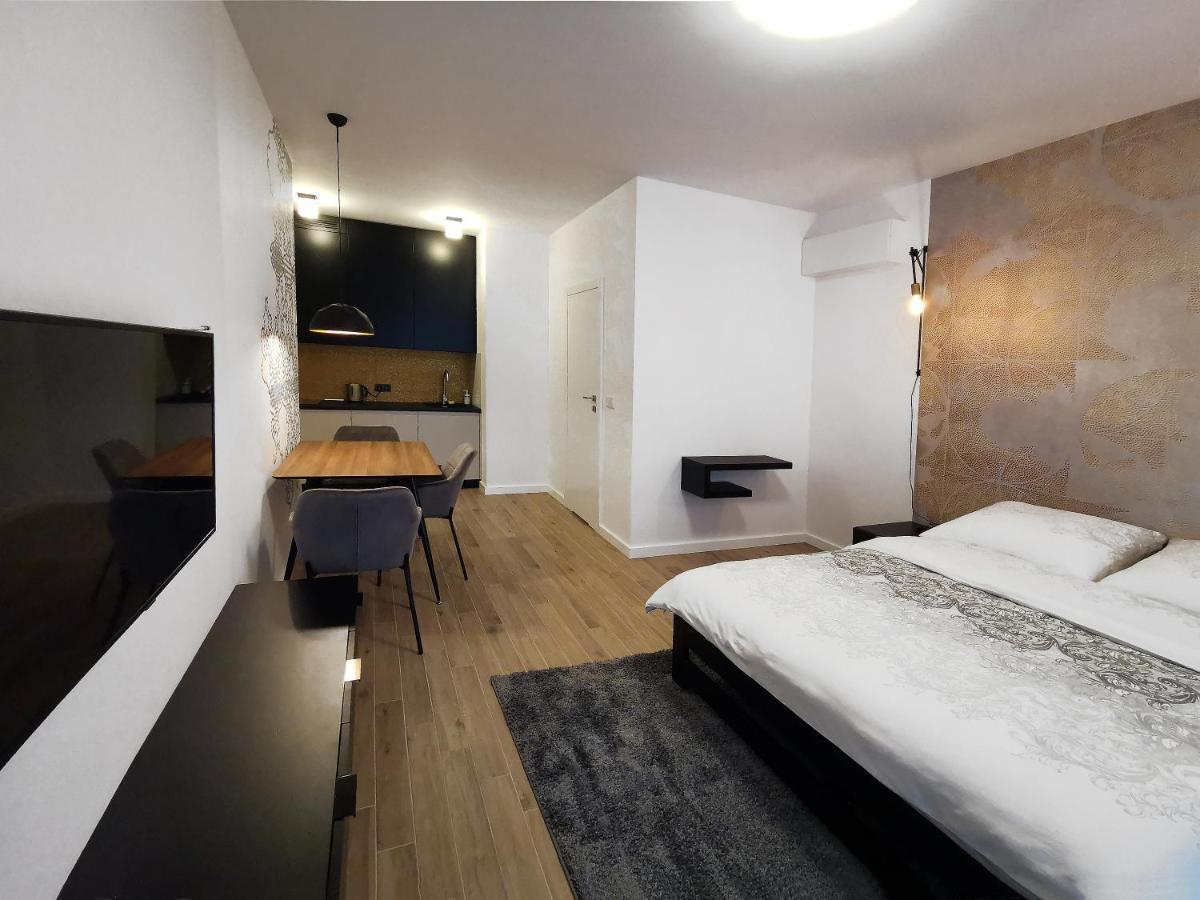 Come&Stay Apartments Wola Варшава Екстер'єр фото