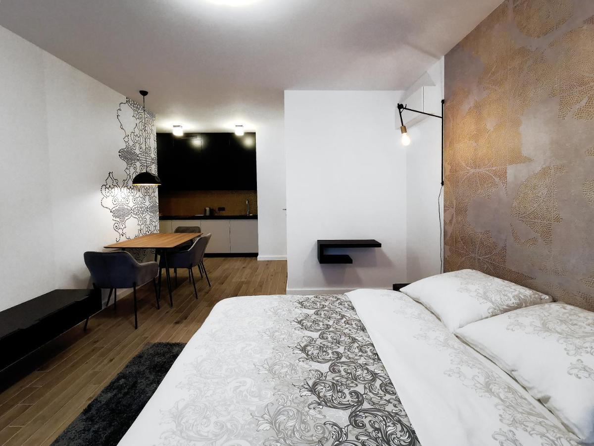 Come&Stay Apartments Wola Варшава Екстер'єр фото